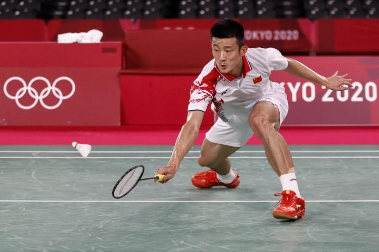 中国羽毛球队完胜泰国羽毛球队,谌龙制霸全场 中国羽毛球队完胜泰国羽毛球队,谌龙制霸全场