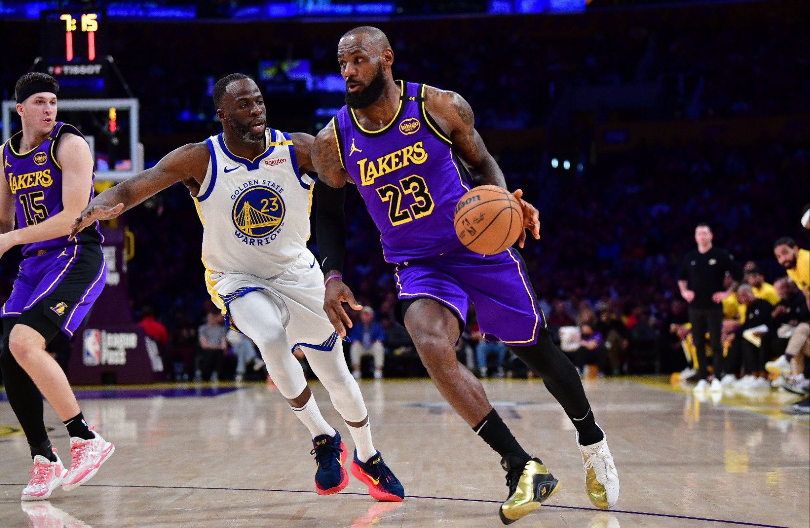 灰熊血洗热火B队,詹姆斯制霸全场 灰熊血洗热火B队,詹姆斯制霸全场