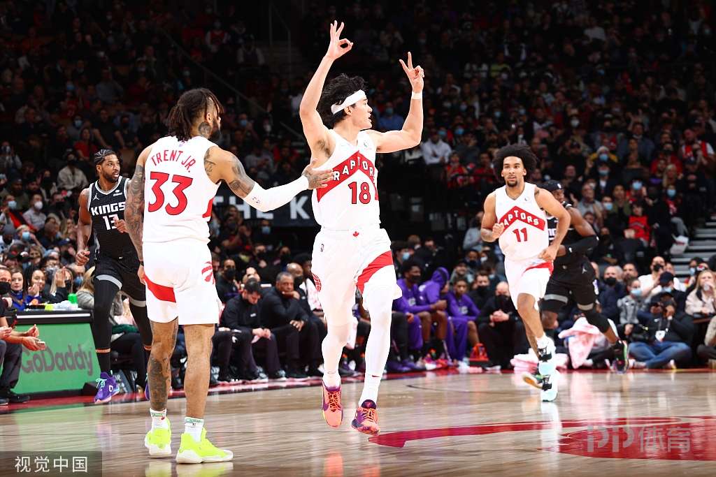 猛龙险胜热火，福克斯扛起全队