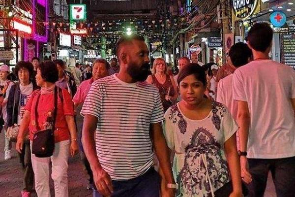 泰国队碾压丹麦队,黄鸭组合状态火热 泰国队碾压丹麦队,黄鸭组合状态火热