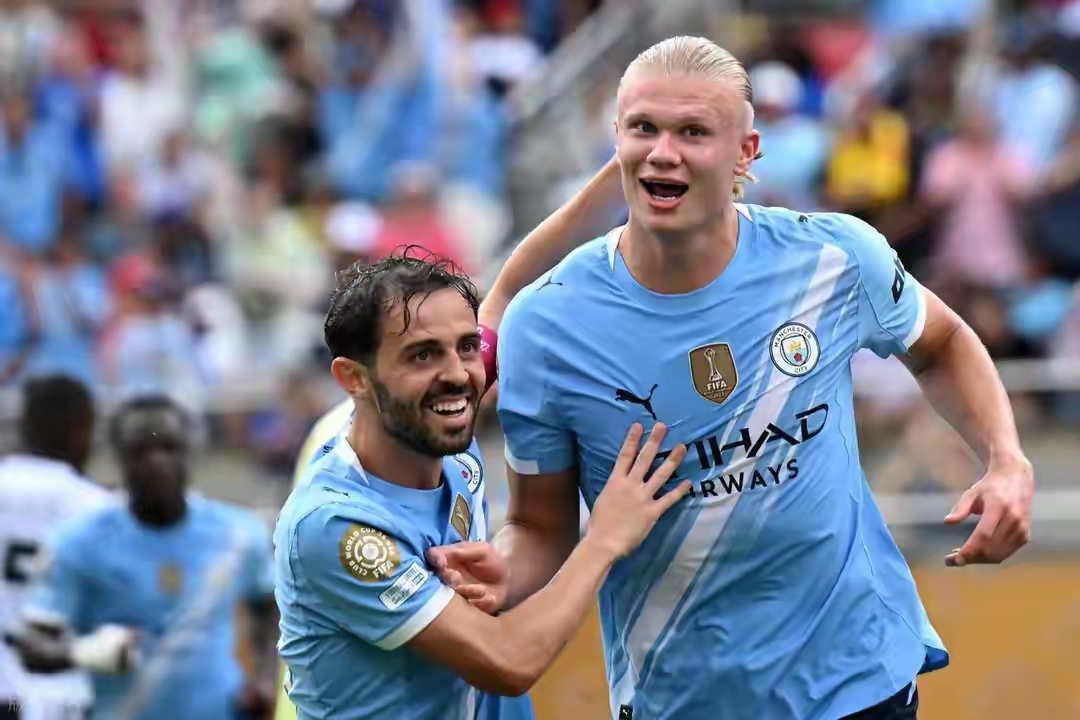 曼城翻盘罗马，阿尔瓦雷斯带队取胜