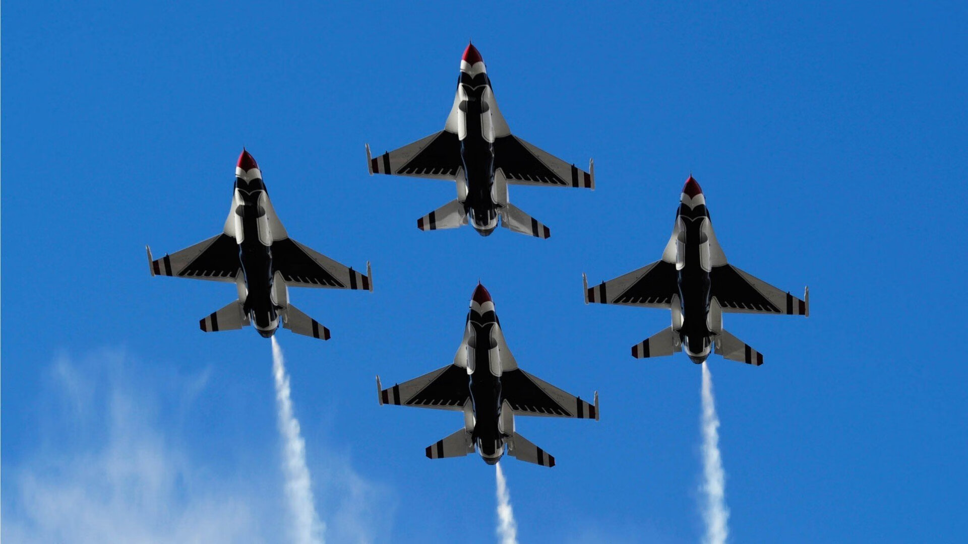 双城记，同一时刻，足球与篮球的两个终极答案